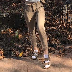 Gap skinny ankle Khaki Pants